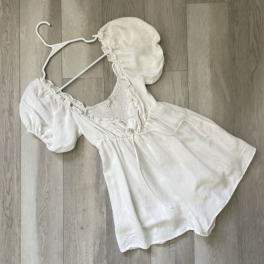 Urban Outfitters Romper short sleeve smocked womens White (small) prairie boho